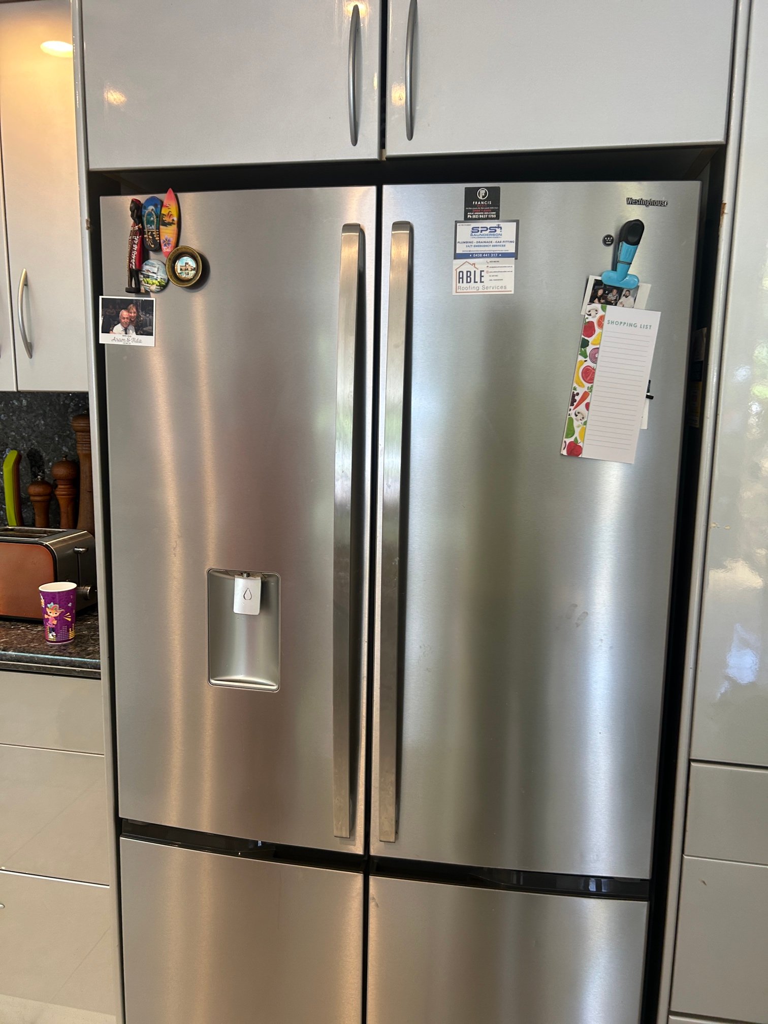 Image hover effect image