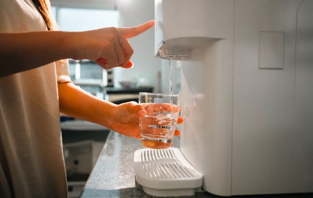 Refrigerator Water Dispenser