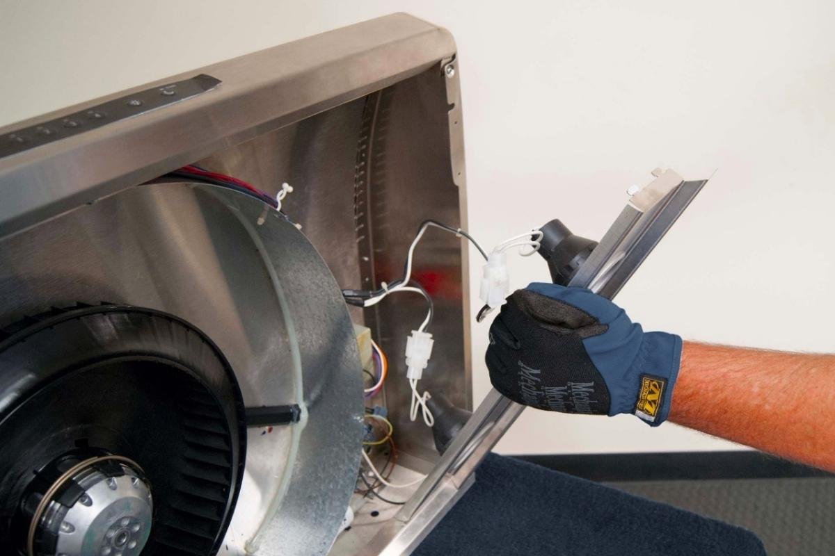 How to Replace a Range Hood Fan Motor: DIY Guide